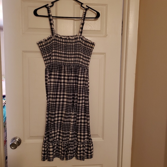 Sundress - Picture 2 of 3